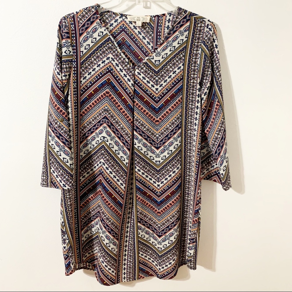 Pink Rose V-neck Chevron/Herringbone Pattern 3/4 Sleeve Mini Shift Dress Boho